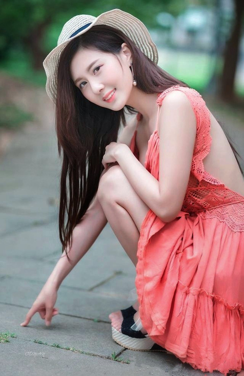 拜仁锋线新星油门闪耀，未来超级巨星已现端倪，拜仁神锋