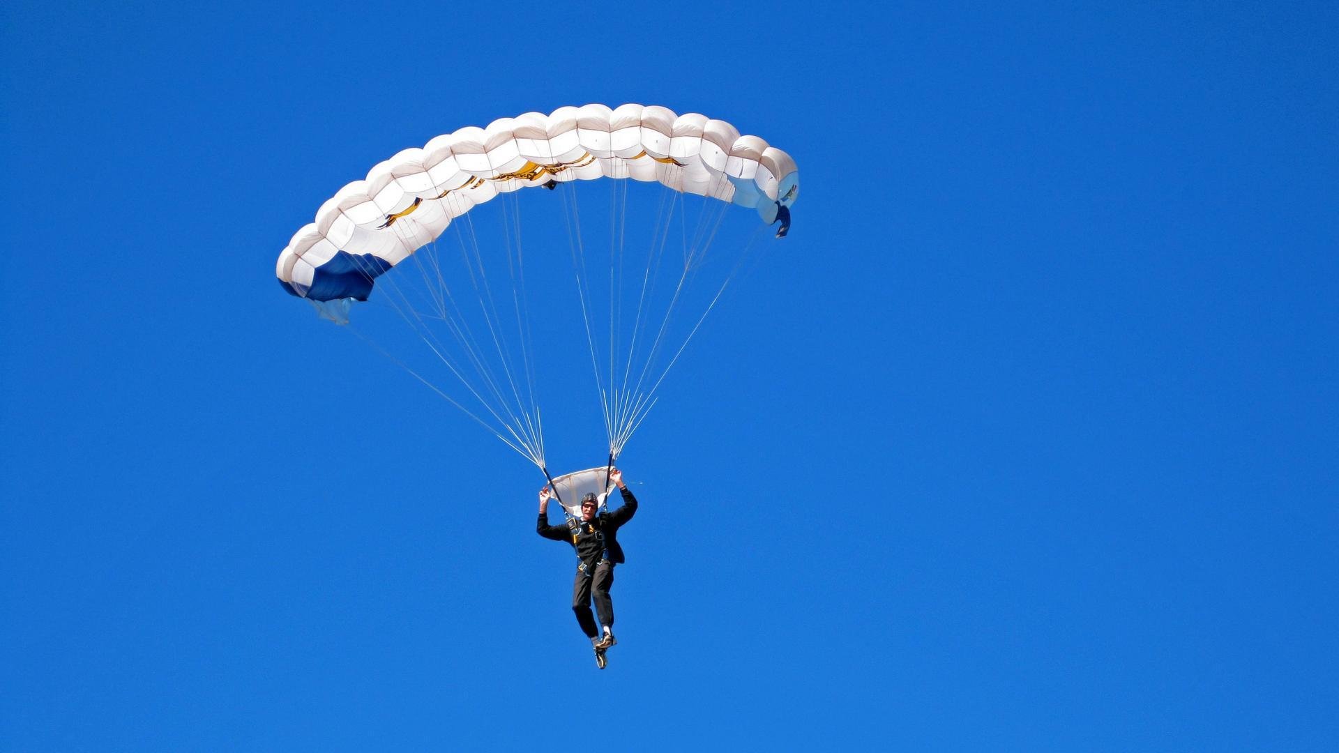 中外青少年足球交流合作日益深度，互学互鉴促行业繁荣，青少年的足球联赛