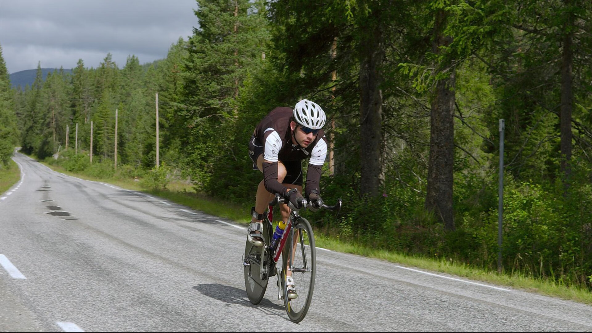 在多场对决中，蒂伊的“篮下铁壁”封堵让对手 “望而却步”！，nba蒂
